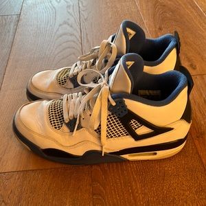 Air Jordan Retro 4 Shoes